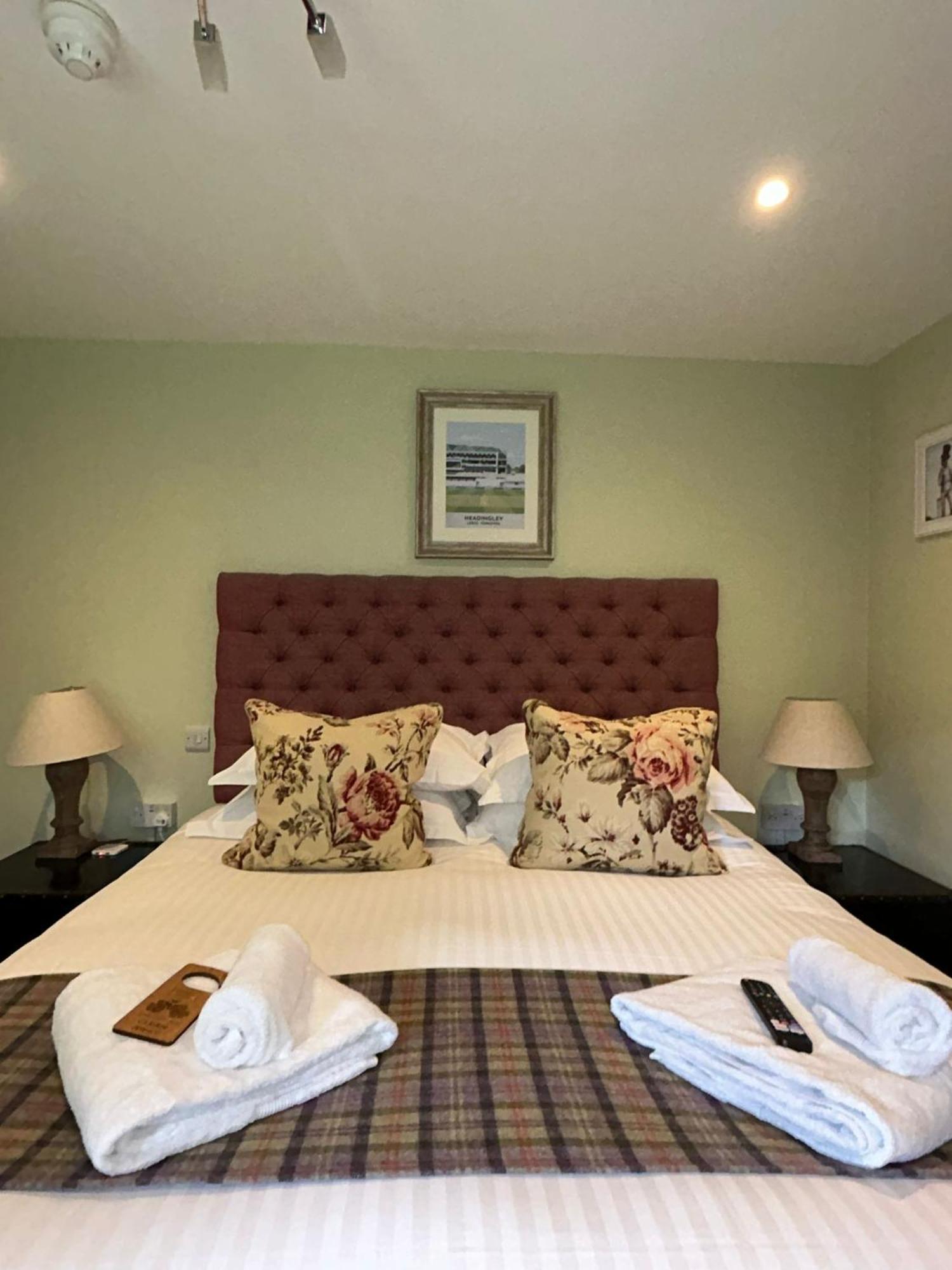 The Thomas Lord Hotel West Meon ภายนอก รูปภาพ