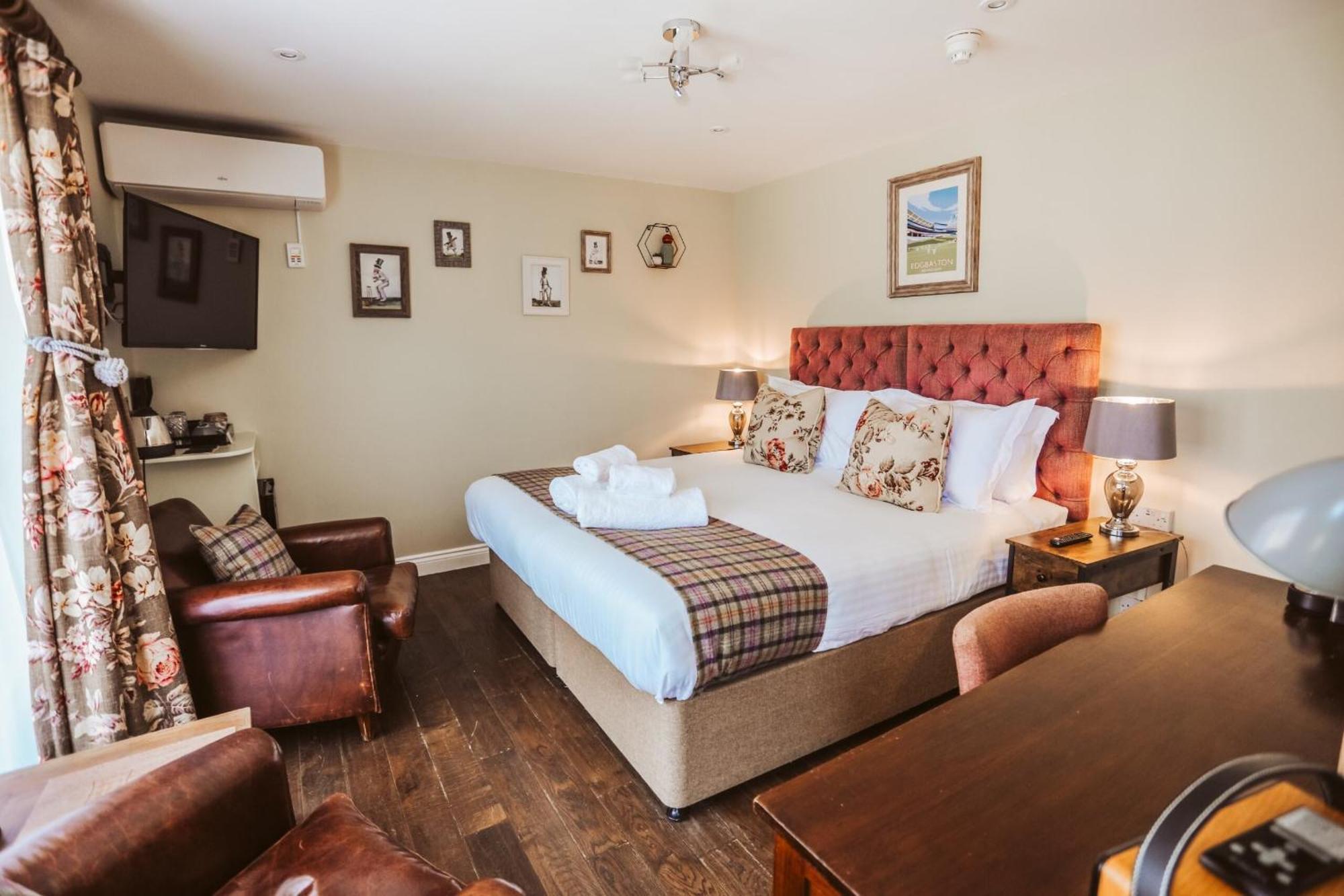 The Thomas Lord Hotel West Meon ภายนอก รูปภาพ