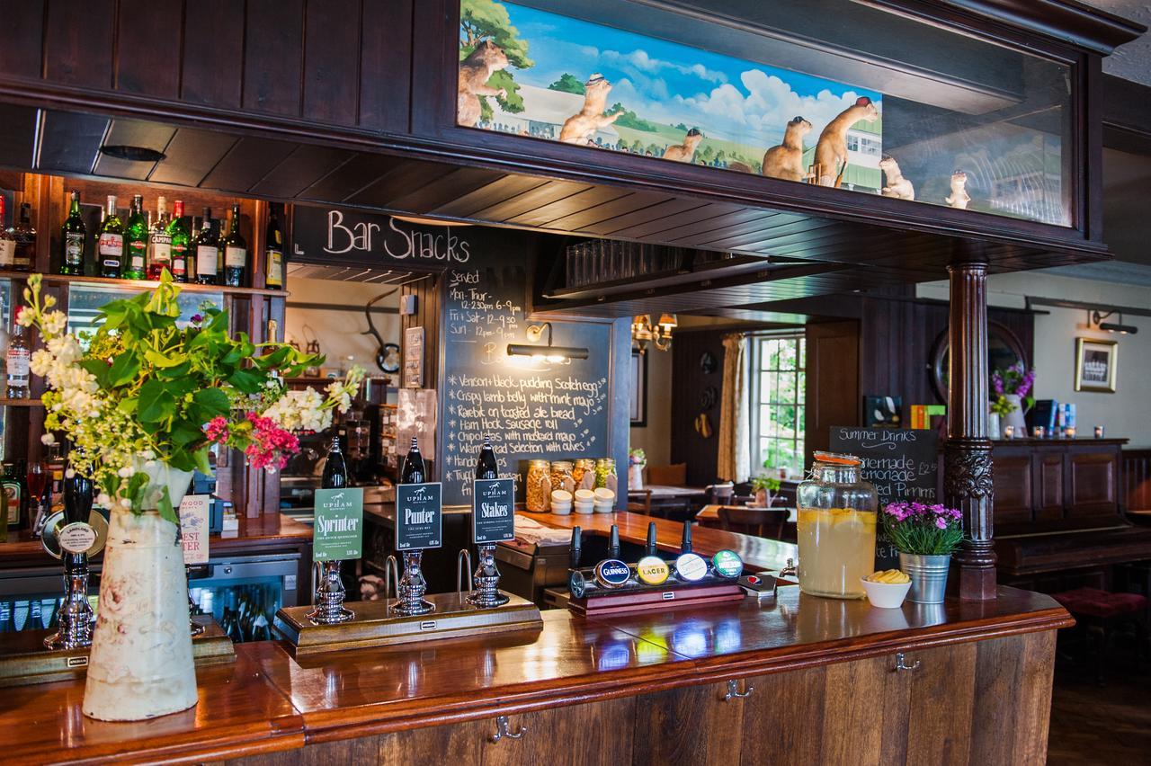 The Thomas Lord Hotel West Meon ภายนอก รูปภาพ
