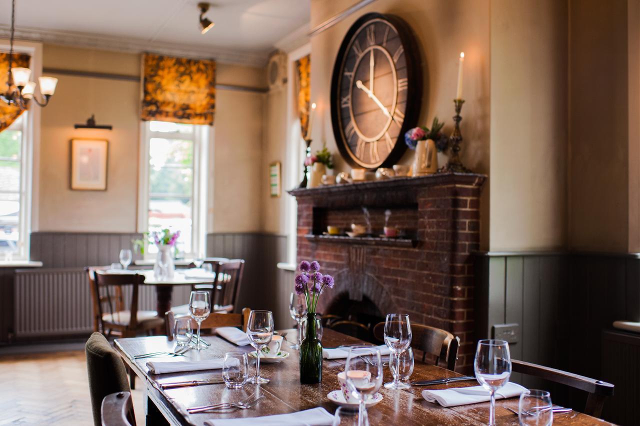 The Thomas Lord Hotel West Meon ภายนอก รูปภาพ